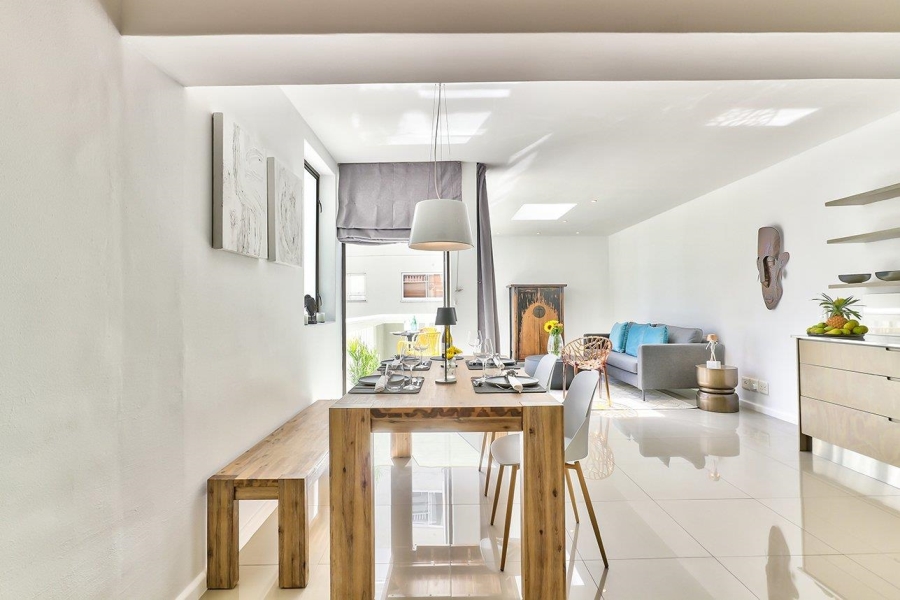 1 Bedroom Property for Sale in Sea Point Western Cape